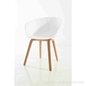Cadeira lateral de pernas de madeira de design moderno